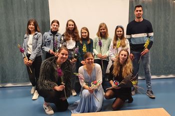 Plesni show v Žapužah