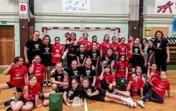 Mlinarke prikazale odlične igre na Zajčkovem turnirju v Radečah!