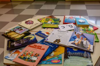 Razstava 'Obdani s knjigami'