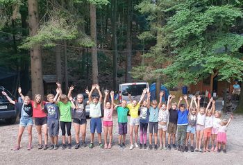 Počitnice ob kopi v Dolu  pri Colu