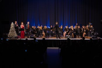 Burja ogrela praznično ozračje