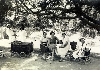 Ljubezen na daljavo - pisma moža aleksandrinki v Egipt