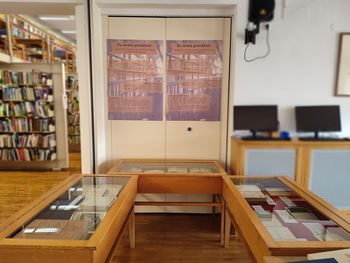 Razstava starih in dragocenih tiskov Lavričeve knjižnice