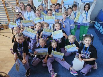 EL Plesna scena: s srebrnimi črkami  zapisani v domačem in evropskem plesnem svetu