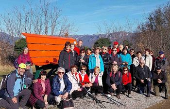 Kratki pohod – Slap, Lože