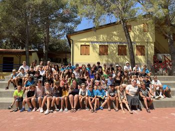 Poletje s prijatelji mladine