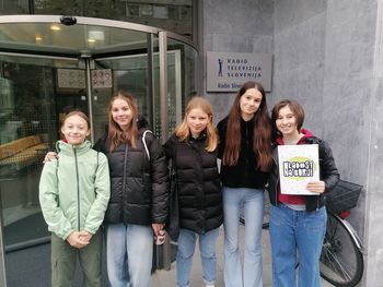 Mladost na burji na radiu