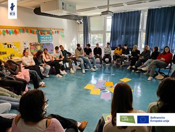 Skupaj proti prekarnosti mladih