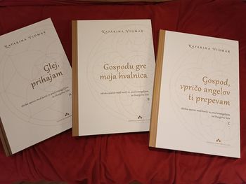 Ciklus uglasbitev za nedelje in praznike je sklenjen Ciklus uglasbitev za nedelje in praznike je sklenjen