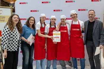 Nagrajeno šjelnovko Šturskih gurmanov boste v aprilu lahko poskusili v restavracijah Interspar po celi Sloveniji Nagrajeno šjelnovko Šturskih gurmanov boste v aprilu lahko poskusili v restavracijah Interspar po celi Sloveniji