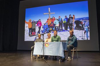 Ajdovski planinci smo zborovali Ajdovski planinci smo zborovali