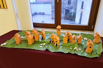 Razstava na temo burje v Vipavskem Križu Razstava na temo burje v Vipavskem Križu