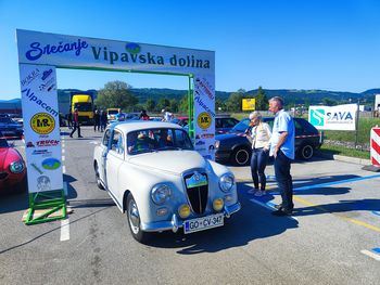 Jubilejno, 30. ''Srečanje Vipavska dolina'' v organizaciji Društva ljubiteljev starodobnih vozil Vipavska dolina Jubilejno, 30. ''Srečanje Vipavska dolina'' v organizaciji Društva ljubiteljev starodobnih vozil Vipavska dolina