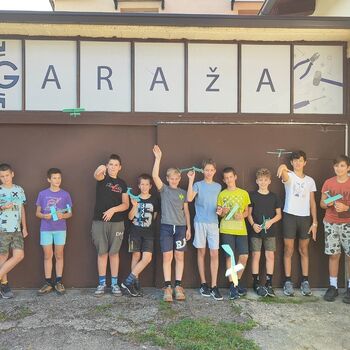 Počitniško ustvarjalne delavnice v Garaži za otroke 13+