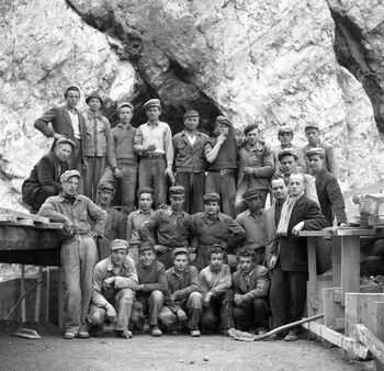 Štirje mostovi čez sotesko Golobnico Štirje mostovi čez sotesko Golobnico