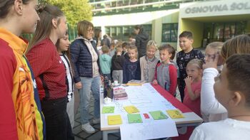 Na OŠ Danila Lokarja obeležili Evropski dan jezikov