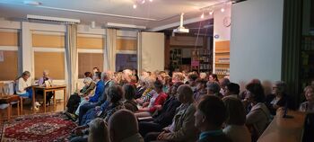 Drobci iz otroštva ali ajdovske ulice in gase v zgodbah Magde Sever