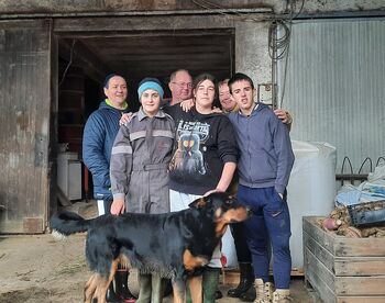 Od hleva do domače malice: učenci spoznali pravi utrip podeželskega življenja