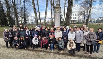 »Jaz pa pojdem na Gorenjsko, v Kranj Prešerna obiskat ...«