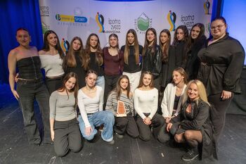 ADC deluje s polno paro