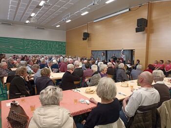 Srečanje starejših ajdovskih občanov Srečanje starejših ajdovskih občanov