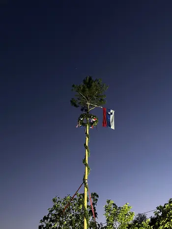Prvomajski mlaj in kresovanje na Ustju
