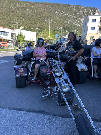 Ko se zaslišijo motorji, vemo, da prihajajo prijatelji