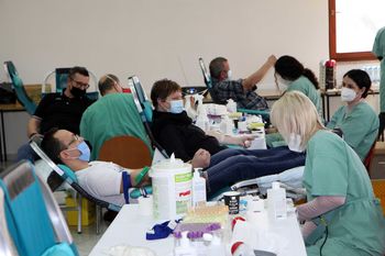 Potrebujejo kri vseh krvnih skupin