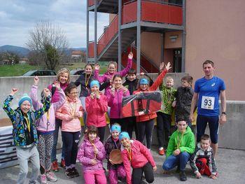 Uspešen zaključek Primorskih pokalnih tekov 2017 in obilica zimskih radosti ŠD Hotedršica Uspešen zaključek Primorskih pokalnih tekov 2017 in obilica zimskih radosti ŠD Hotedršica