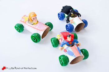 Počitniška delavnica izdelovanja avtomobilov iz odpadne embalaže za osnovnošolce