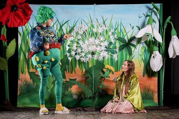 Ob Andersenovem dnevu: predstava Palčica: lastovičja zgodba (gledališče Ku-Kuc)