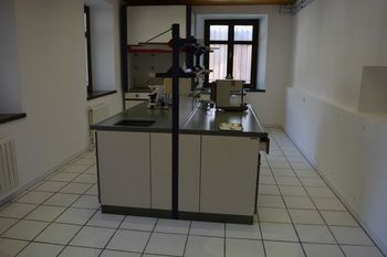 ODPRTJE LABORATORIJA V TRENTI