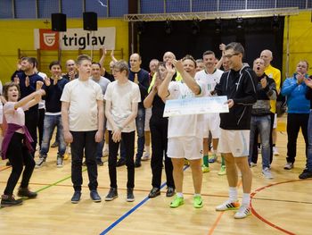 ŽIVIMO ŽIVLJENJE Z NASMEŠKOM 