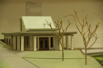 Poslovilna vežica je prva prioriteta