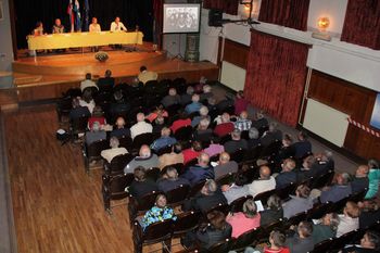 Javni posvet o revolucionarnem nasilju