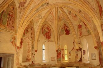 Cerkvene poslikave dobile končno podobo