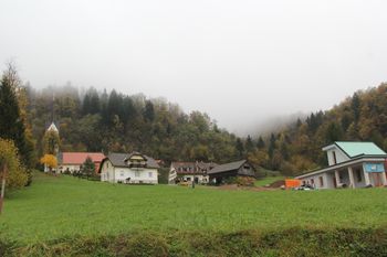 Dela na poslovilni vežici na Vrzdencu so v zaključni fazi
