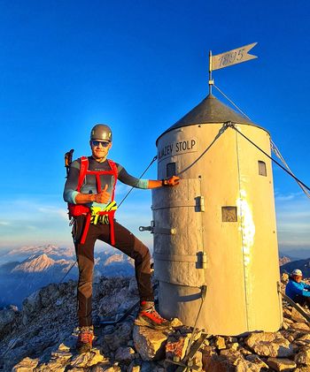 Na Triglav, kot da je najvišja gora na svetu