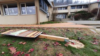 Vandalizem v okolici osnovne šole Horjul