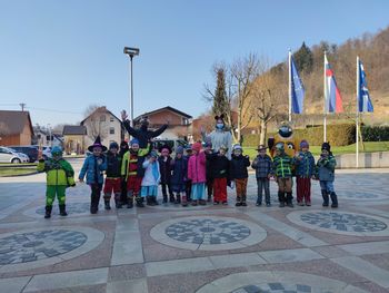 Pust krivih ust v mehurčku