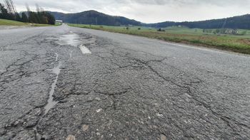 Sanacija ceste med Podolnico in Brezjami