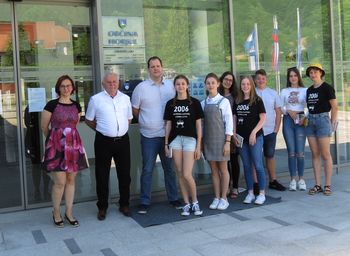 Sprejem odličnjakov pri županu