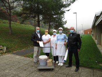 Predaja 30 kg medu OŠ Horjul