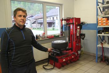 Kljub toplemu vremenu ne pozabite na zimsko obutev vašega avtomobila