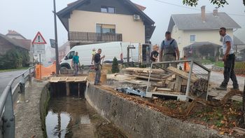 Izdelava novih brvi za večjo varnost