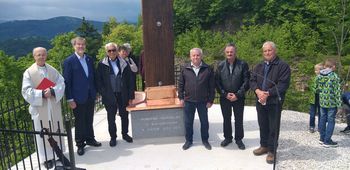 Blagoslov križa na Koreni zaznamoval velik obisk z uglednimi gosti