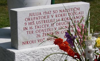 Spominska slovesnost ob obletnici požiga vasi Kokra