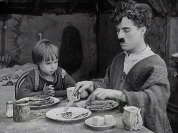 Poletne dejavnosti v domu krajanov v Mihovcah in ob njem