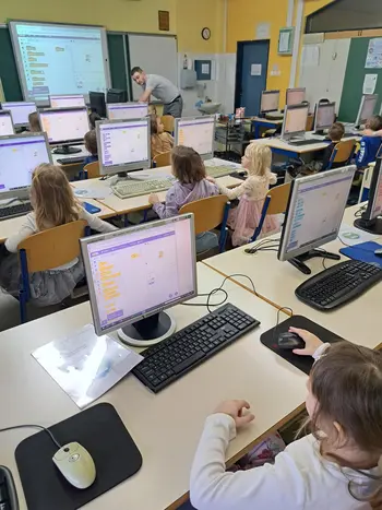Radovedna robotika v Vrtcu Mavrica Trebnje