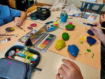 Priprave na Šentjanško tržnico in Rožnati tek za življenje Priprave na Šentjanško tržnico in Rožnati tek za življenje